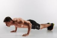 How to exercise your deep core regularly?(Image via Freepik/Drobotdean)